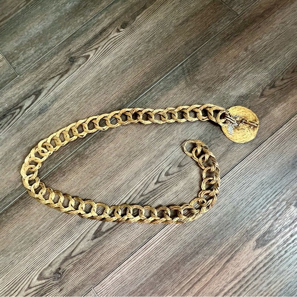 Gold Chain Belt with Circular Accent main image 4